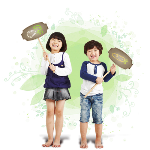 초록우산 어린이재단 경기가정위탁지원센터에서는 아이를 사랑으로 보듬어주실 위탁부모님을 모집하고 있습니다. 
