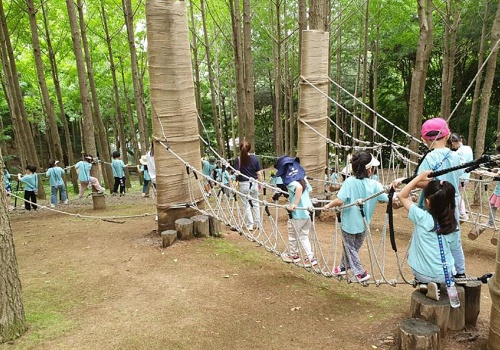 성남시는 오는 11월 15일까지 산성유원지, 청계산 등 지역 내 5곳 자연녹지 공간에서 유아 숲 체험, 산림치유, 숲 해설 등의 프로그램을 총 2100회(회당 15~20명) 운영한다.